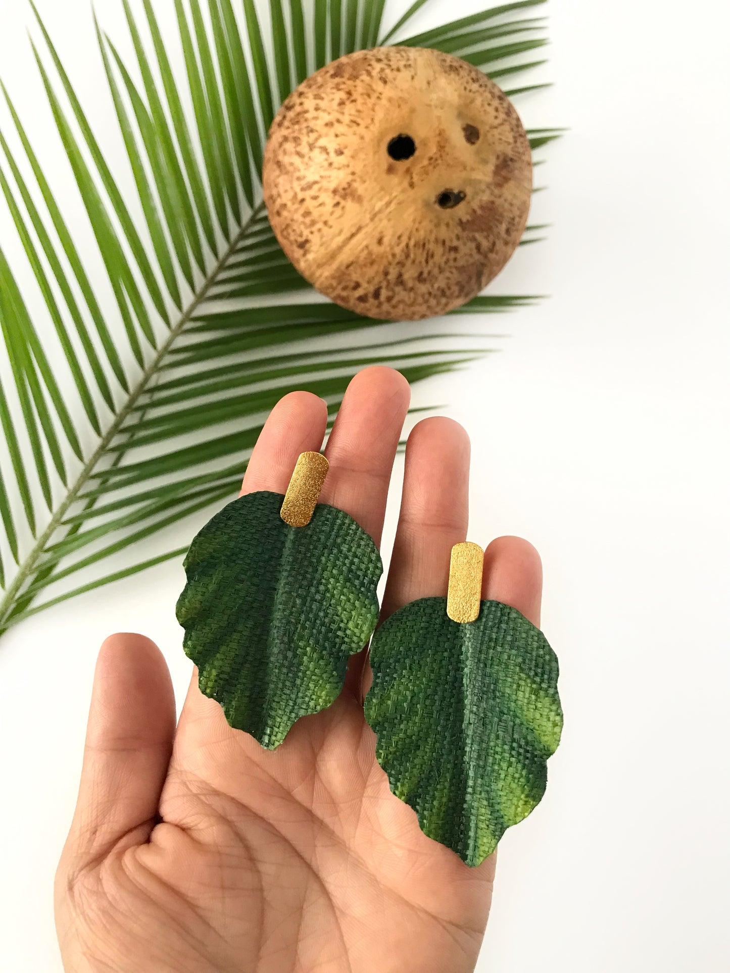 COFFEE PLANT LEAF EARRINGS | VR Seeds and Fruits