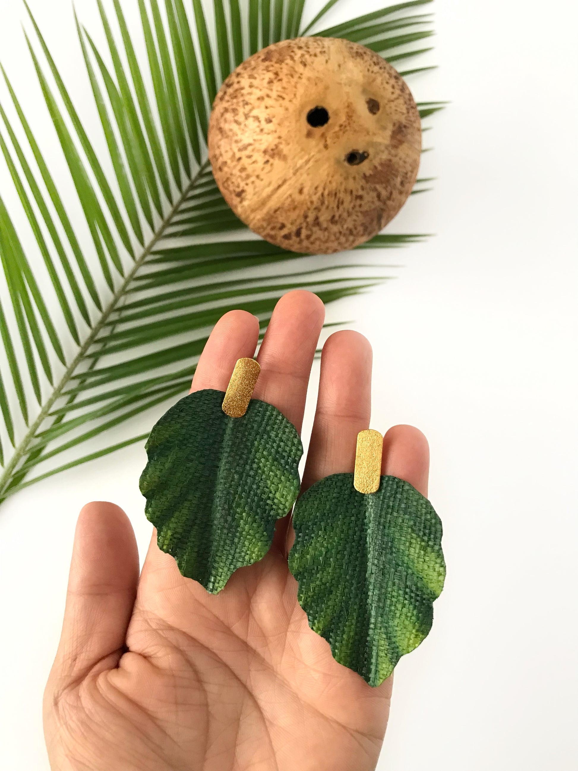 COFFEE PLANT LEAF EARRINGS | VR Seeds and Fruits
