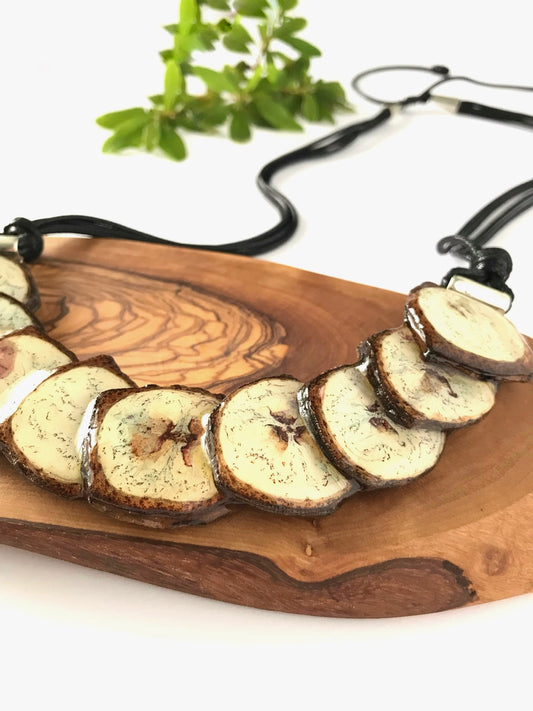 ARAWAK NECKLACE | VR Seeds and Fruits