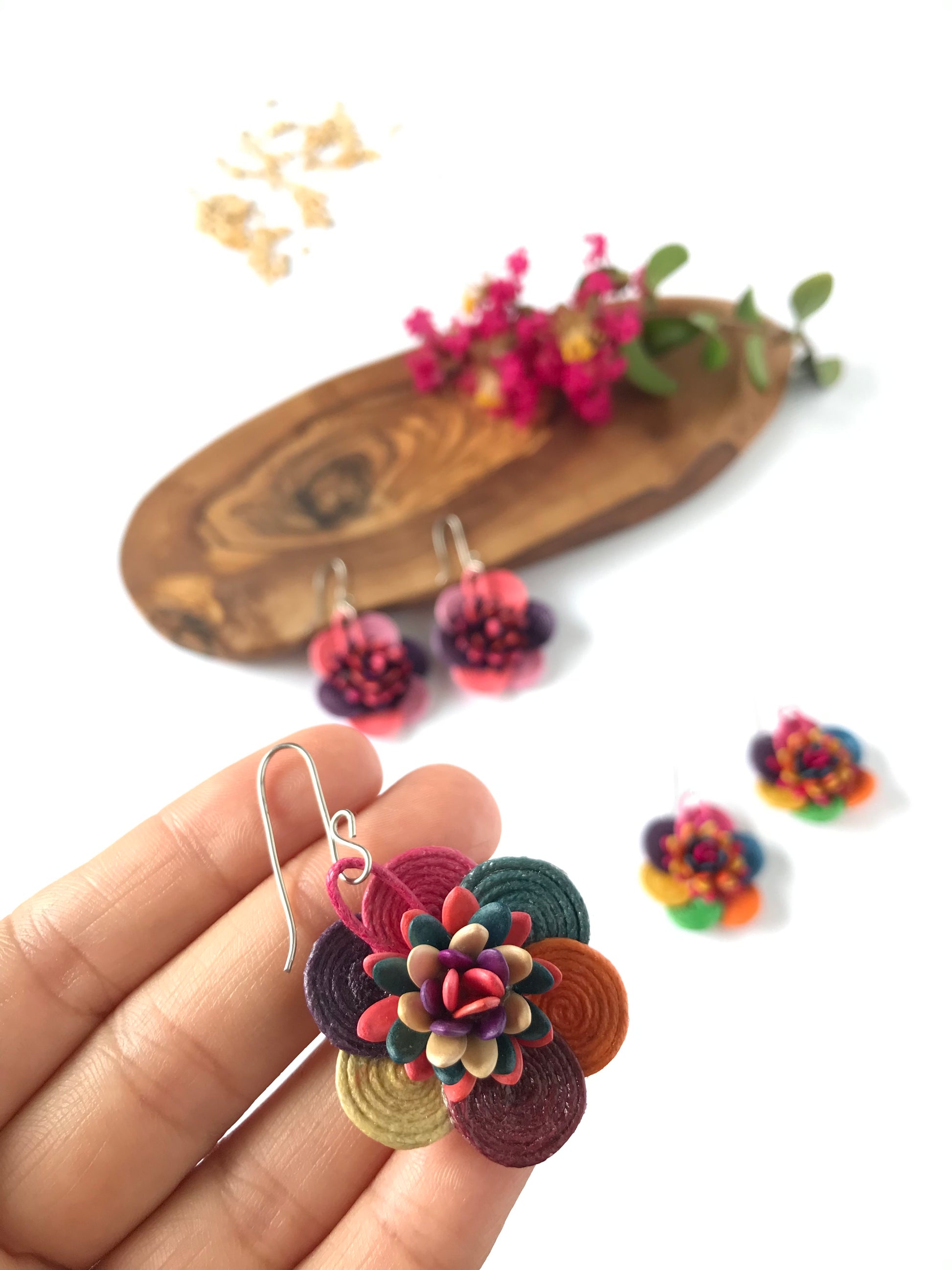 MELON FLOWER EARRINGS